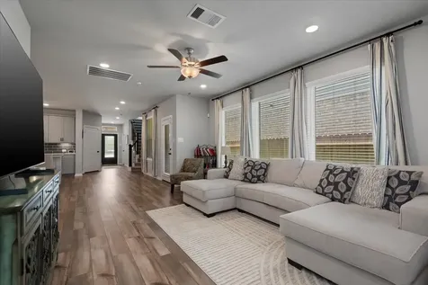 27134 Cutleaf Daisy Court Hockley TX 77447