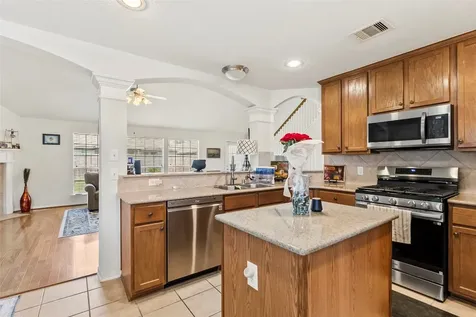 427 Pinewood Ridge Drive Spring TX 77386