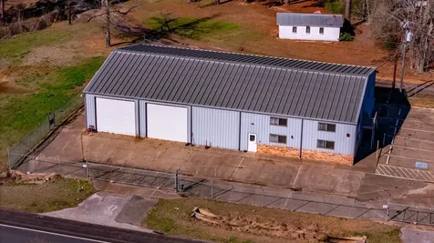 8424 Us Highway 69 N Pollok TX 75969