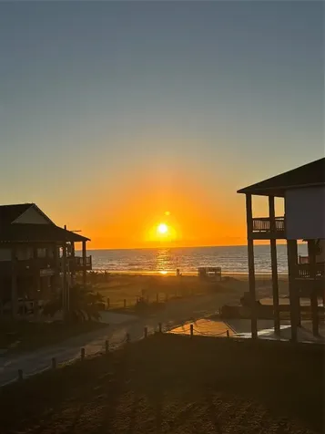 981 South Stingaree Drive Crystal Beach TX 77650