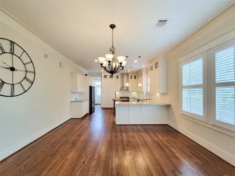 1140 W Cottage Street Houston TX 77009