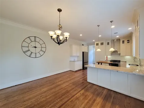 1140 W Cottage Street Houston TX 77009