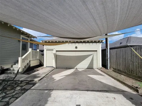 1140 W Cottage Street Houston TX 77009