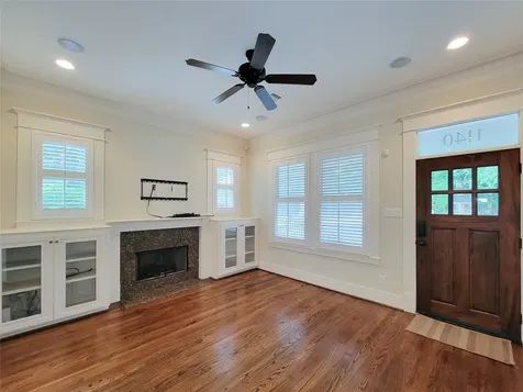 1140 W Cottage Street Houston TX 77009