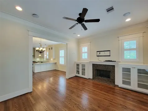 1140 W Cottage Street Houston TX 77009