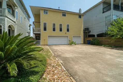 804 Bay Avenue Kemah TX 77565