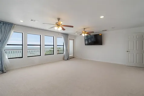804 Bay Avenue Kemah TX 77565