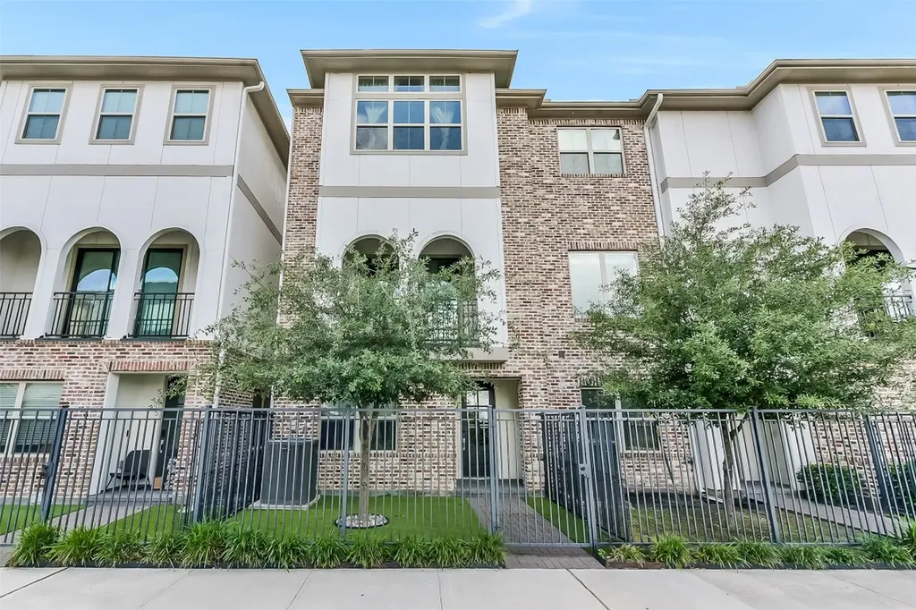 5205 Allen Street C Houston TX 77007
