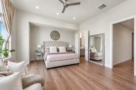 5205 Allen Street C Houston TX 77007