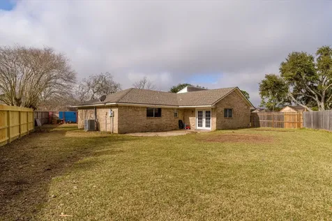 371 Somerset Court Alvin TX 77511
