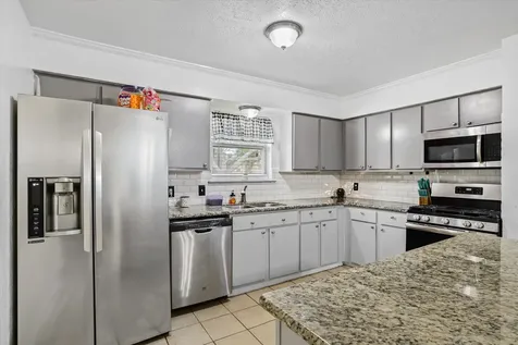 371 Somerset Court Alvin TX 77511