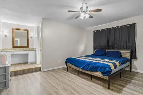 371 Somerset Court Alvin TX 77511