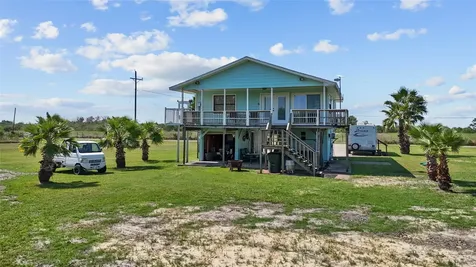 540 Bayou Avenue Anahuac TX 77514
