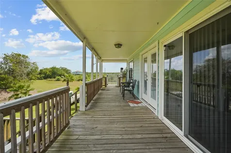 540 Bayou Avenue Anahuac TX 77514