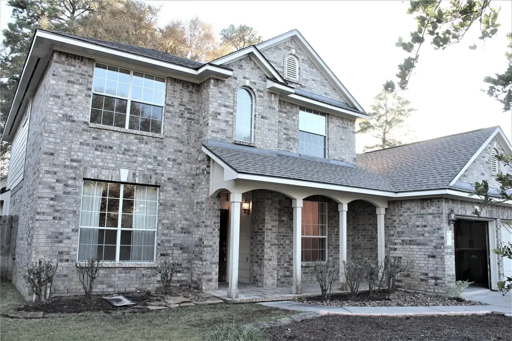 71 N Brooksedge Circle The Woodlands TX 77382
