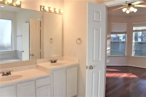 71 N Brooksedge Circle The Woodlands TX 77382