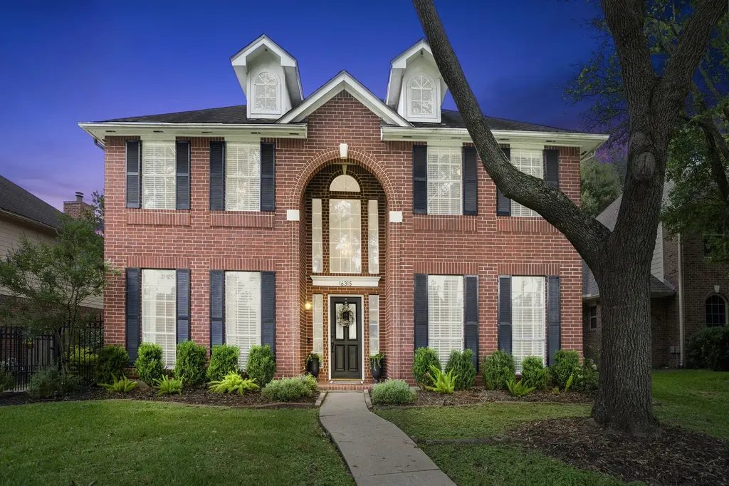16315 Hammerwood Court Tomball TX 77377