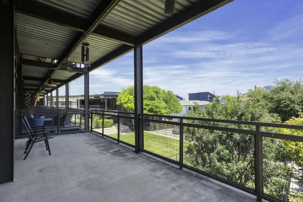 831 S Flores Street 2201 San Antonio TX 78204