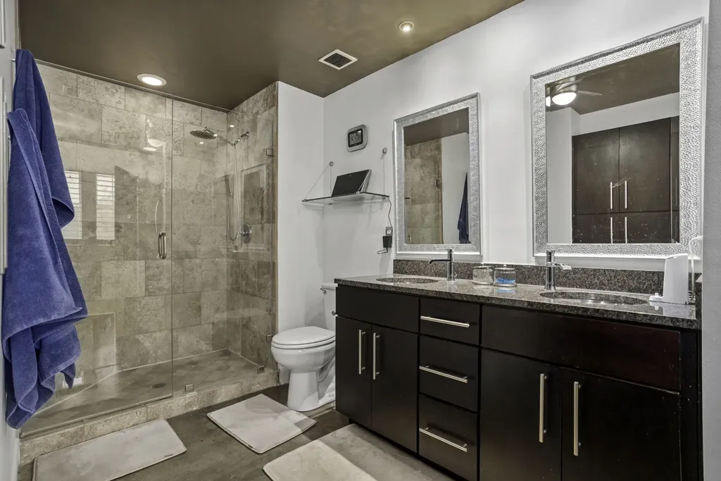 831 S Flores Street 2201 San Antonio TX 78204