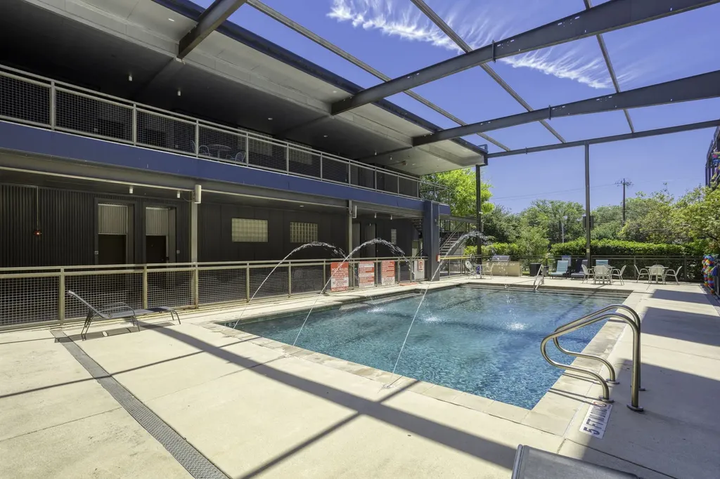 831 S Flores Street 2201 San Antonio TX 78204