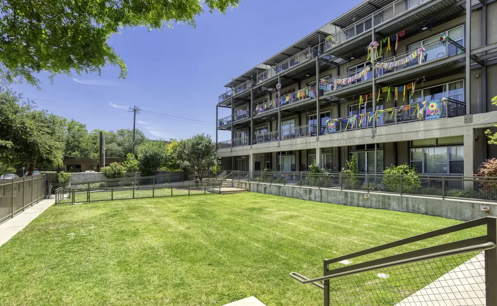831 S Flores Street 2201 San Antonio TX 78204