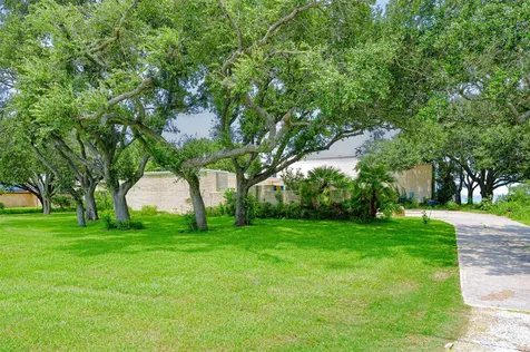 1700 S Virginia Port Lavaca TX 77979