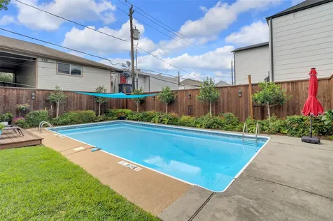 1909 Brun Street 17 Houston TX 77019