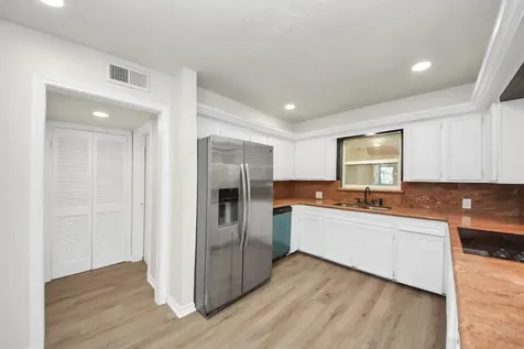 8111 Oak Moss Drive Spring TX 77379