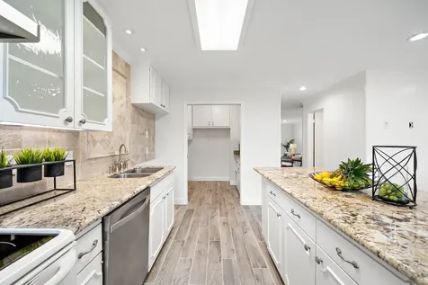 6434 Burgoyne Road 109 Houston TX 77057