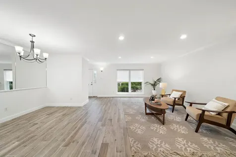 6434 Burgoyne Road 109 Houston TX 77057