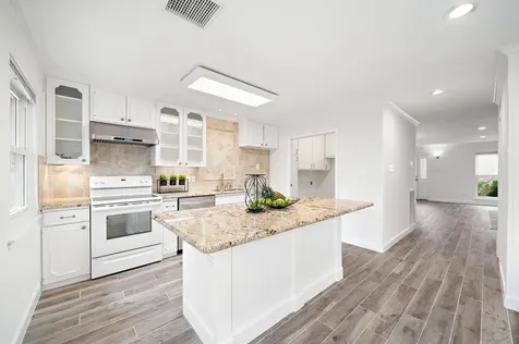 6434 Burgoyne Road 109 Houston TX 77057