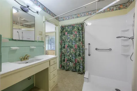 232 S Holland Bellville TX 77418