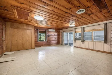 232 S Holland Bellville TX 77418