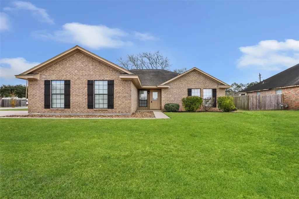 12110 E River Run Drive Baytown TX 77523