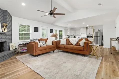7095 Scotts Drive Beaumont TX 77708