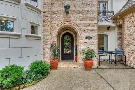 106 Fairwater Drive Montgomery TX 77356