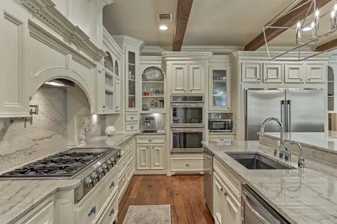106 Fairwater Drive Montgomery TX 77356