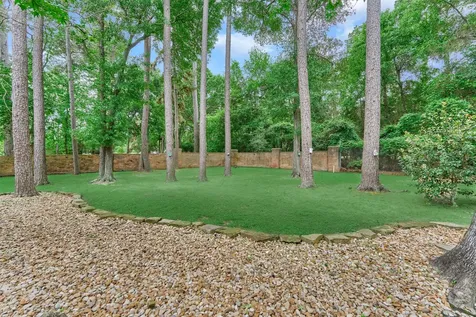 106 Fairwater Drive Montgomery TX 77356