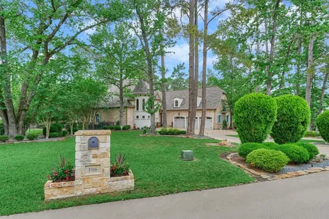 106 Fairwater Drive Montgomery TX 77356