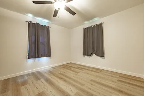 421 W Runk Street Shiner TX 77984