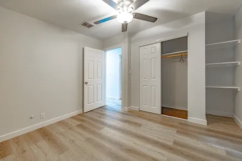 421 W Runk Street Shiner TX 77984