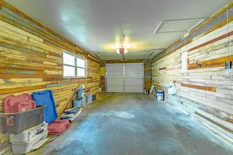 421 W Runk Street Shiner TX 77984