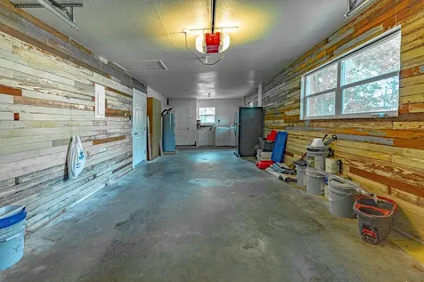 421 W Runk Street Shiner TX 77984