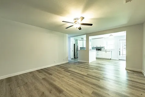 421 W Runk Street Shiner TX 77984