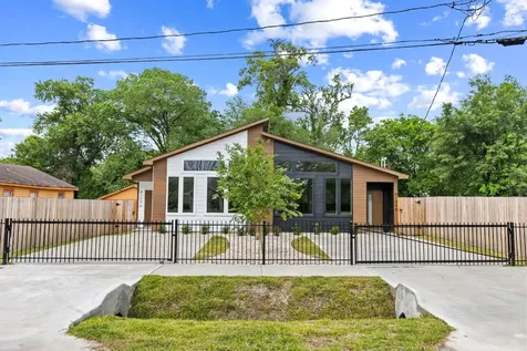 8109 Hamlet Street A Houston TX 77078