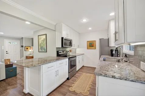 745 Worthshire Street Houston TX 77008