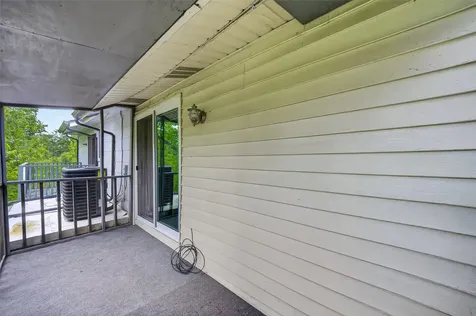 745 Worthshire Street Houston TX 77008