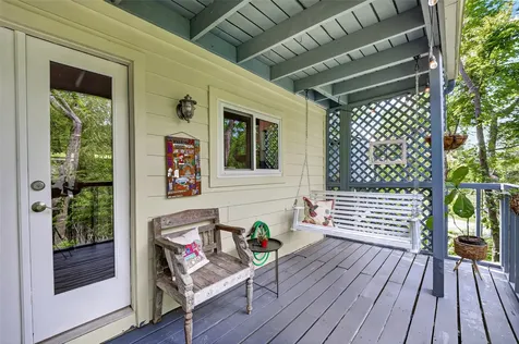 745 Worthshire Street Houston TX 77008