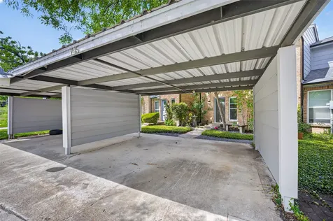 745 Worthshire Street Houston TX 77008