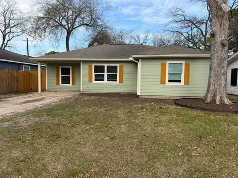 1010 15th Avenue N Texas City TX 77590